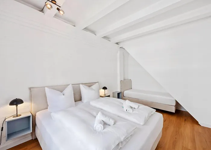 Hero Liwing - Penthouse-lofts - Bis Zu 16 Personen Apartment