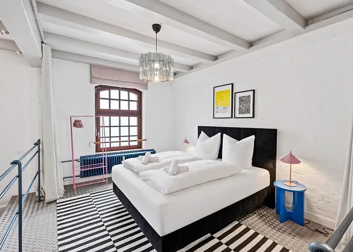 Hero Liwing - Penthouse-lofts - Bis Zu 16 Personen